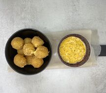 Сырные шарики с холопенье