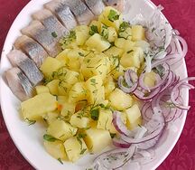 Филе сельди с отварным картофелем