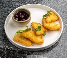 Жаренный сыр Сулугуни