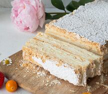 Бенто-торт слоеный Наполеон с заварным кремом