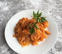 Капуста тушеная