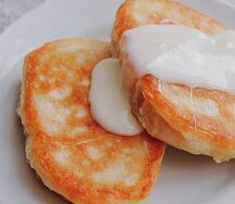Оладьи со сгущенкой