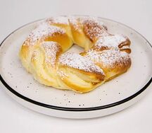 Калач с творогом