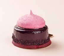 Пирожное Чёрная смородина