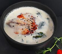 Сливочный суп с угрем