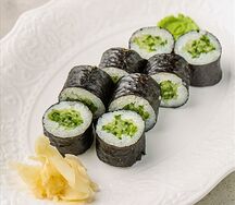 Огурец маки