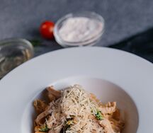 Феттуччине с курицей и грибами