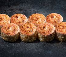 Запеченный спайси-ролл с копченой курицей