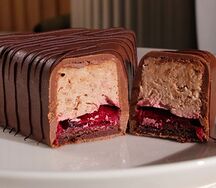 Чизкейк шоколад-вишня