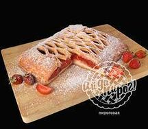 Пирог с клубникой