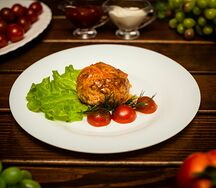 Биточек мясной в соусе