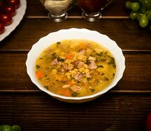 Гороховый суп с копченостями