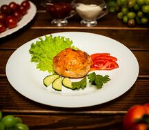 Биточек куриный в соусе