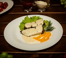 Печень говяжья в сметанном соусе