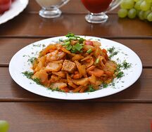 Капуста тушеная с мясом