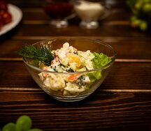 Салат с кальмаром