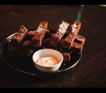 Гренки чесночные