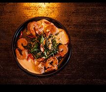 Креветки тигровые с соусом маракуйя