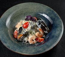 Нери с морепродуктами