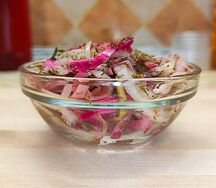 Лук маринованный