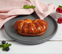 Рогалик с варёной сгущенкой