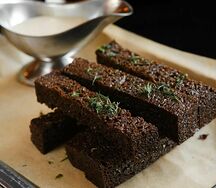 Гренки ржаные с чесноком