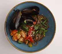 Вок с морепродуктами