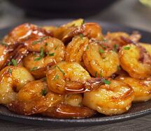 Креветки жареные в соевом соусе