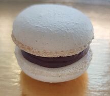 Макарон Шоколад и карамель