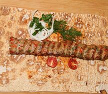 Люля кебаб говяжий с болгарским перцем и укропом