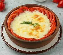 Сыр, жаренный с помидором 