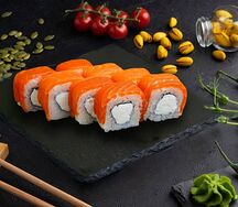 Филадельфия суши с императорским лососем