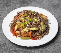 Мясное чили с лапшой