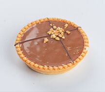 Тарт Соленая карамель с арахисом
