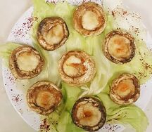 Шампиньоны с сыром