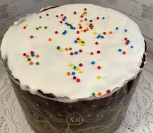 Кулич творожный с изюмом