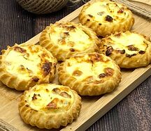 С творогом и изюмом (16шт.)