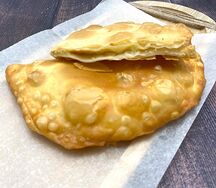 Чебурек с сыром и зеленью