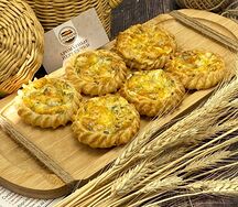 С сыром и зеленью
