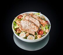 Салат Цезарь с курицей