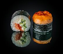 Запеченный ролл с тигровой креветкой