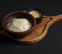Эларджи с соусом баже
