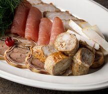 Ассорти мясное