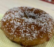 Карамельный с кокосовой посыпкой