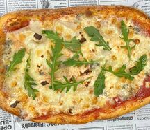 Пицца Четыре сыра с грушей
