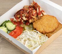 Ланч бокс со свининой и драниками