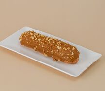 Эклер карамельный