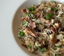 Ризотто с беконом и зелёным горошком