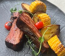 Ребрышки с картофельными дольками