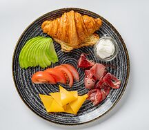 Сет с круассаном
